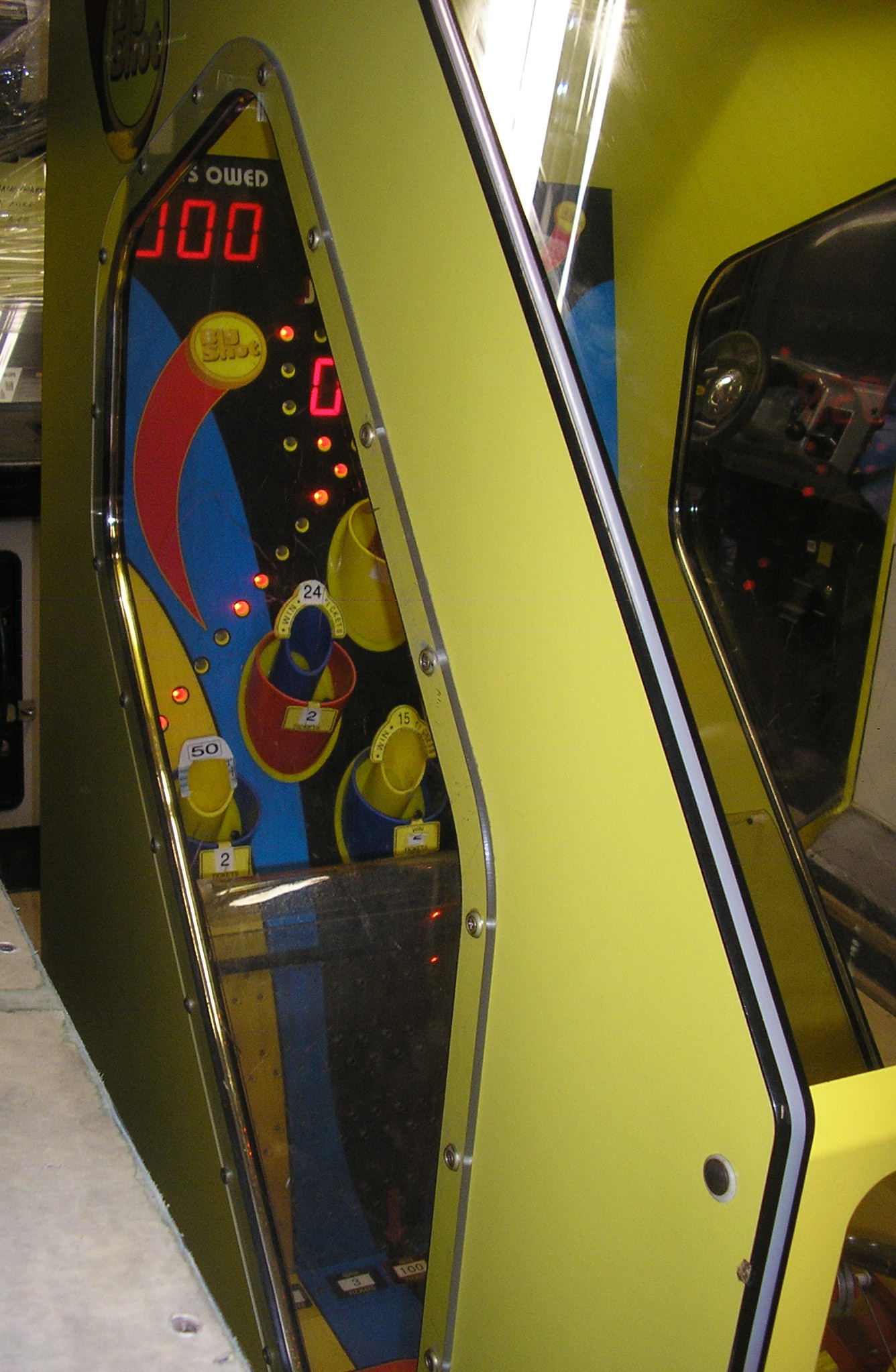 BIG SHOT Ticket Redemption Arcade Machine Game by BAY TEK TOKEN